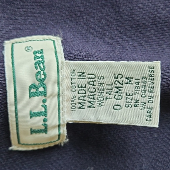 L.L. Bean Woman's Size Medium Navy Sweter Button Down V Neck - Picture 2 of 8